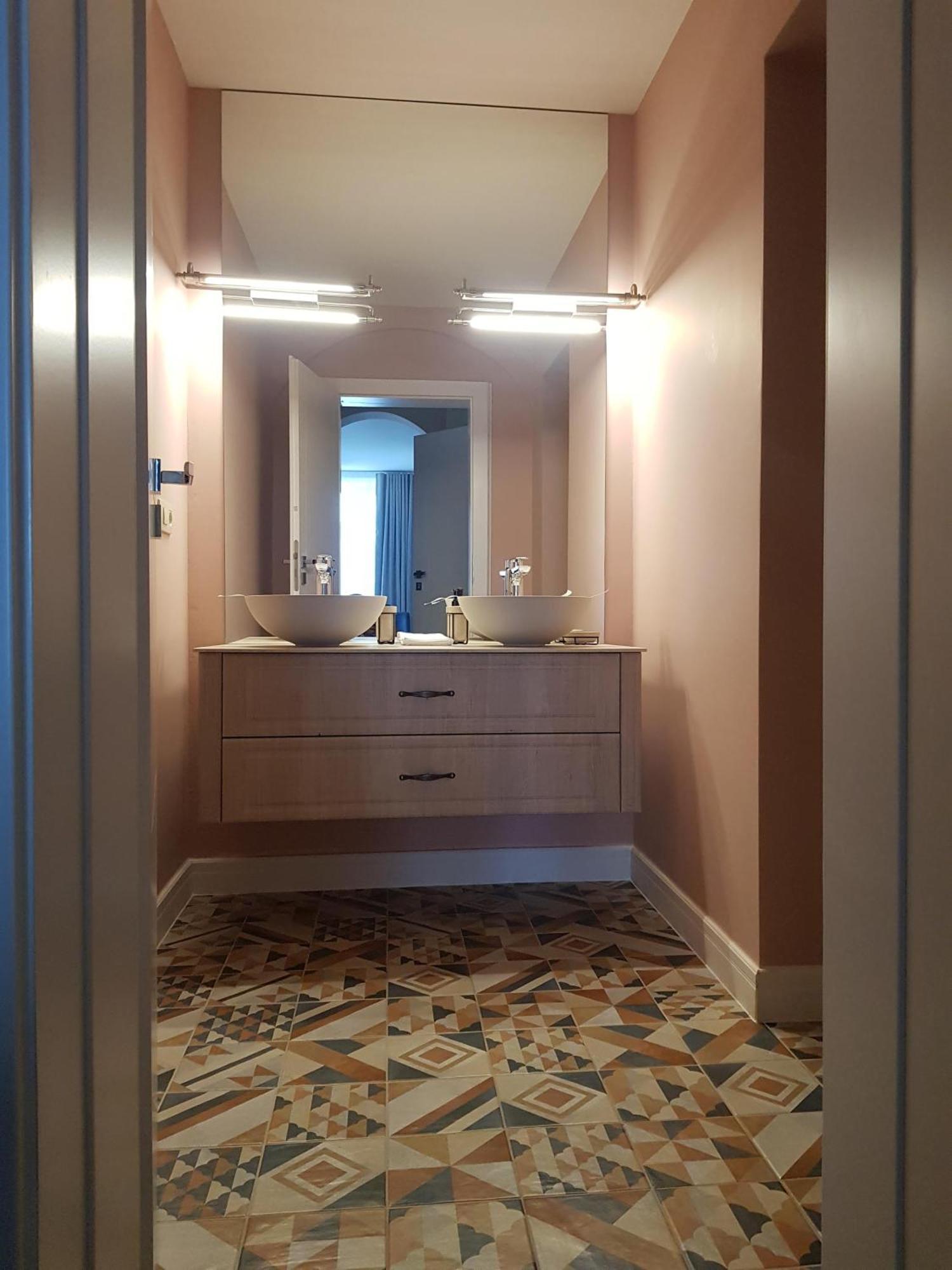 Atlantic Boutique Hotell Târgu-Mureş Eksteriør bilde